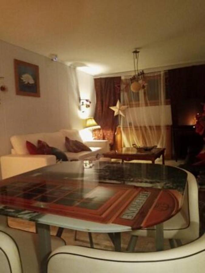Patricia Hotel Villaviciosa de Odon Bagian luar foto